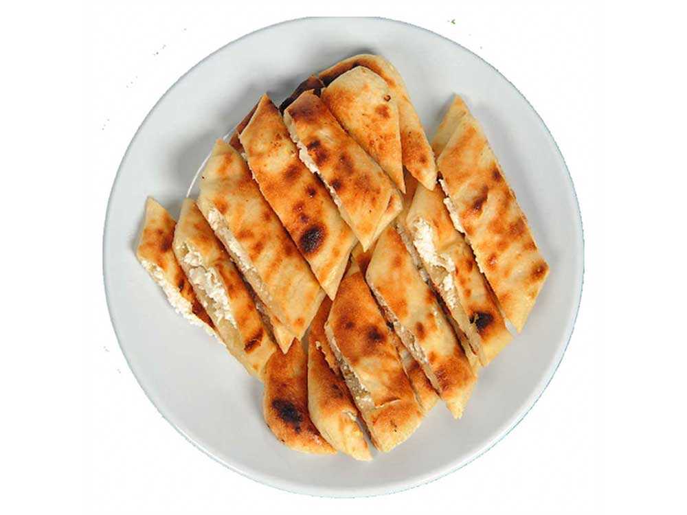 Peynirli Kır Pidesi